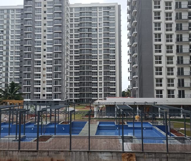 Apartment/Clubhouse Pools