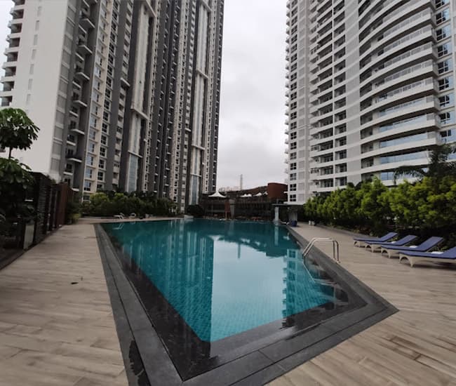 Apartment/Clubhouse Pools